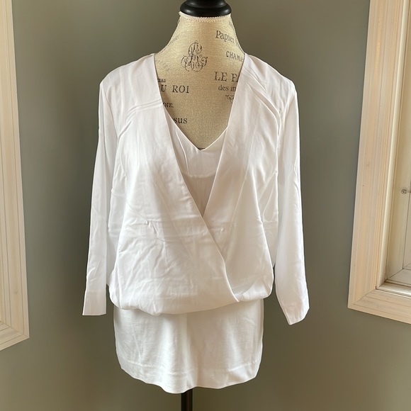 Cabi Indulge blouse NWOT - Picture 3 of 9